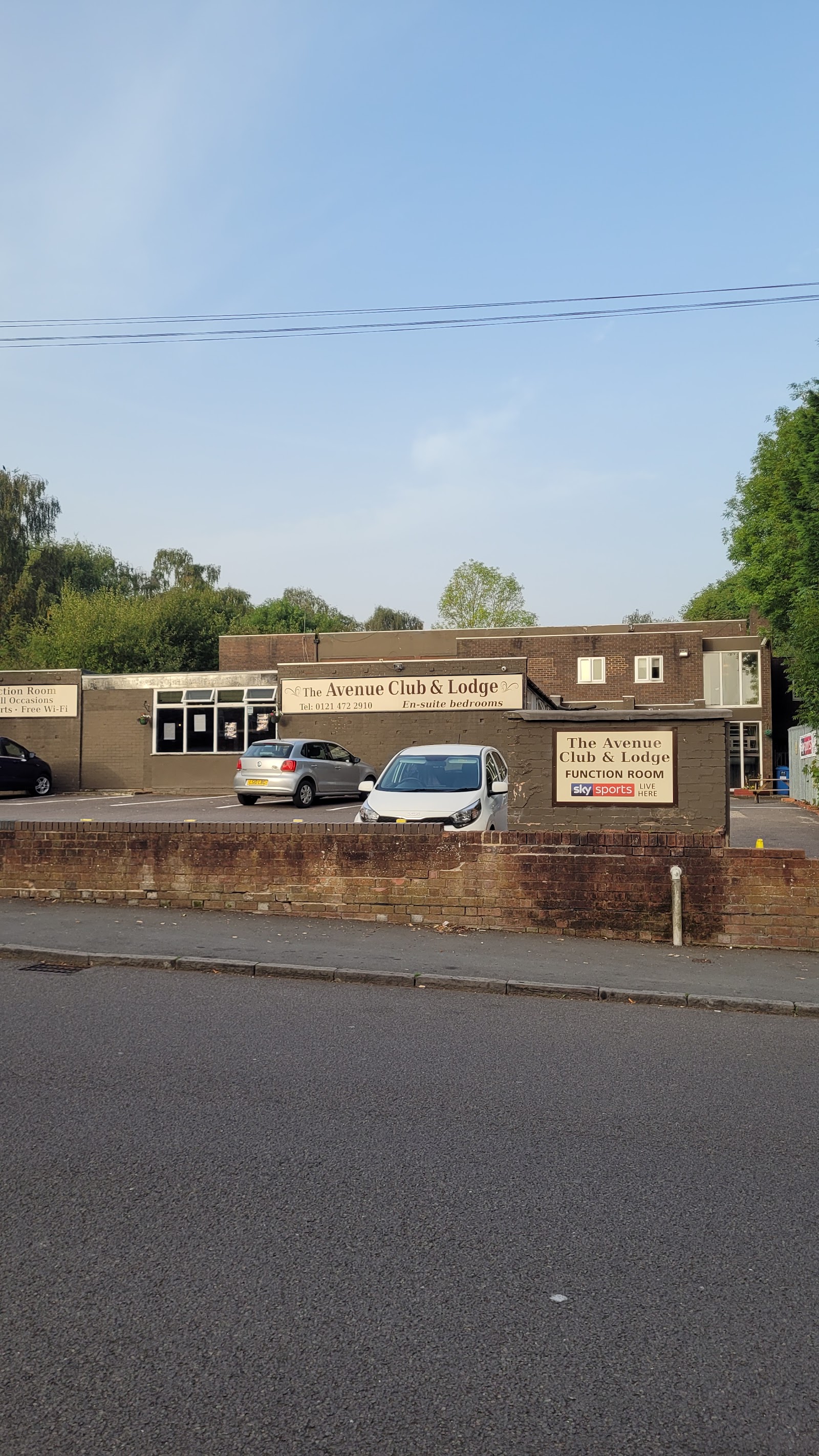 The Avenue Club and Lodge