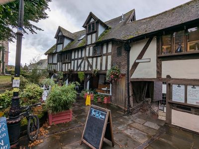 Bear Steps Art Gallery and Medieval Hall