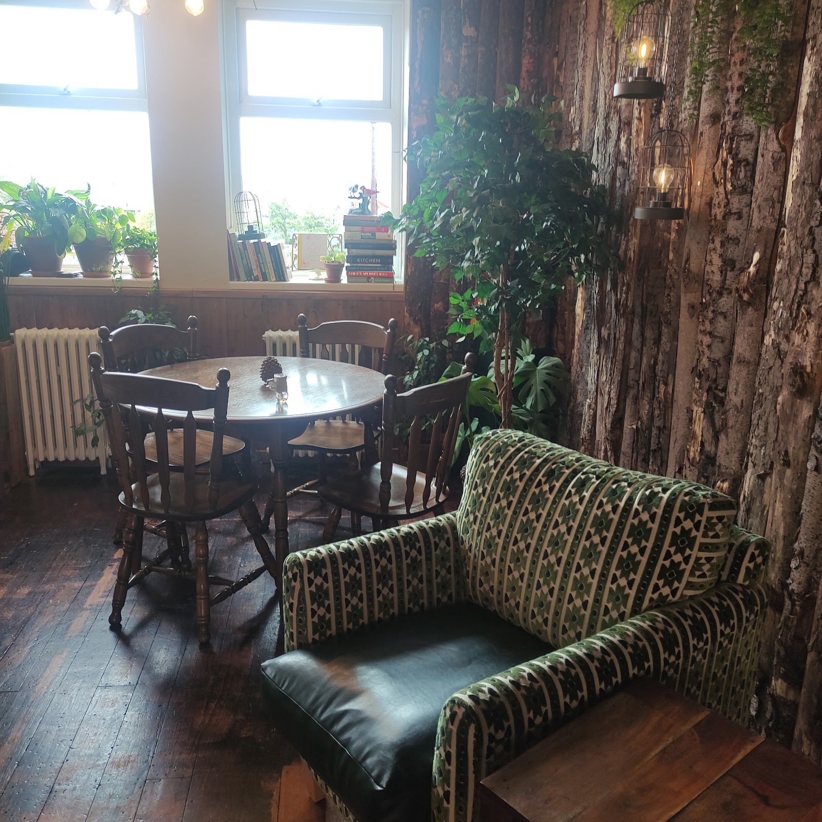 Into The Woods Family Café