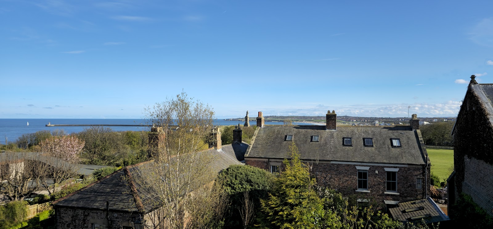 Tynemouth 61 Guest House and Tea Room (Tea Room open weekends only)