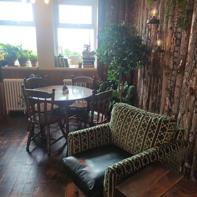 Into The Woods Family Café