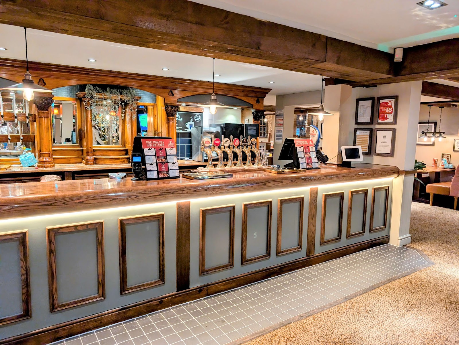 Toby Carvery Woodford