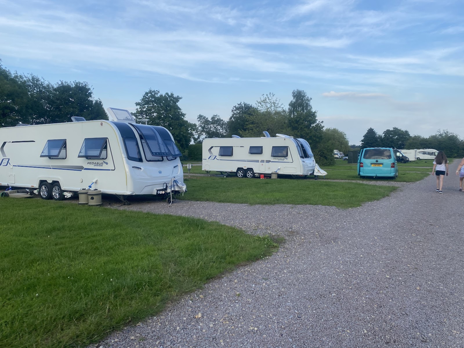 Maythorne caravan site & fishing lakes