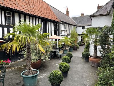 The Saracens Head Hotel & Restaurant