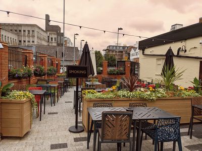 The Moon Under Water - JD Wetherspoon