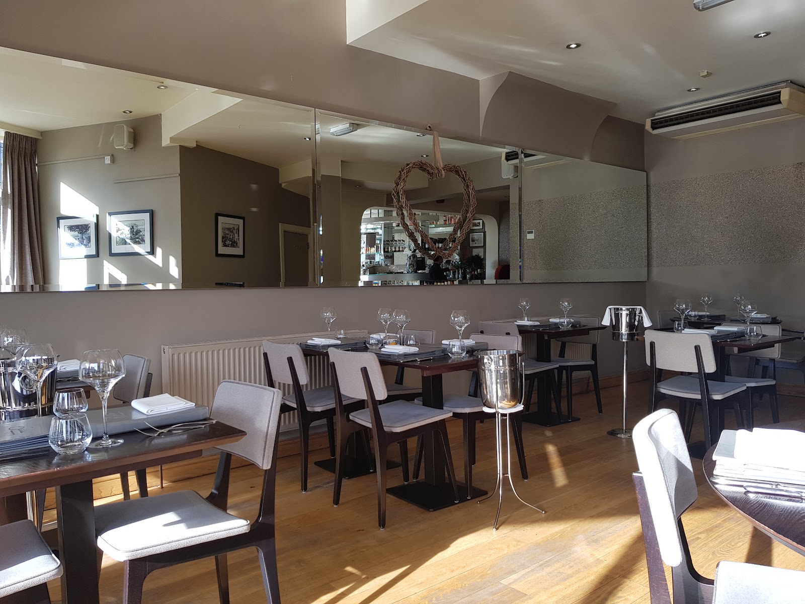 Bella Restaurant Ltd