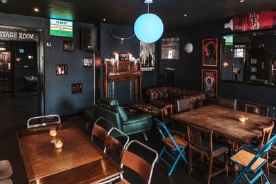 DIVE : Drink x Dance x Play